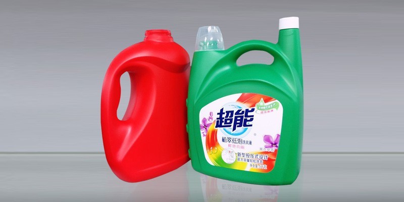 Laundry detergent blow molding machine